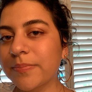 Meet your Posher, Alexa